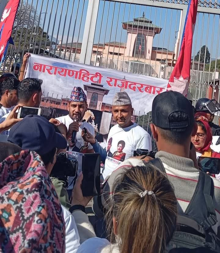 नारायणहिटी दरबारमा राजाको ताजा फोटो; ड्रेस सहित राजावादी कमाण्डो फोर्स पुग्दा; तात्यो माहोल