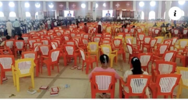 आयोजकमध्येका एक व्यक्तिले भने, ‘थोरै उपस्थितिले प्रधानमन्त्री सहभागी कार्यक्रम एकदमै खल्लो भयो ।’