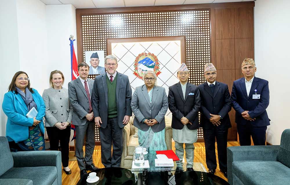 प्रधानमन्त्री कार्कीसँग अमेरिकी राजदुत थम्प्सनको बिदाई भेट