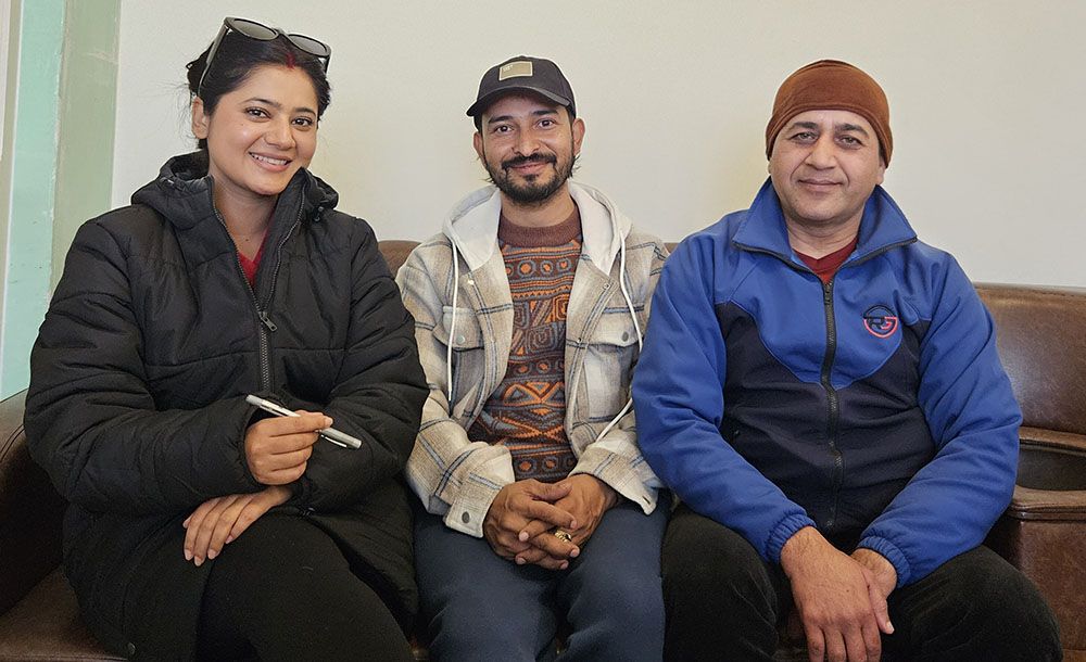 फिल्म 'पेट्रोल पम्प' बनाउदै केकी