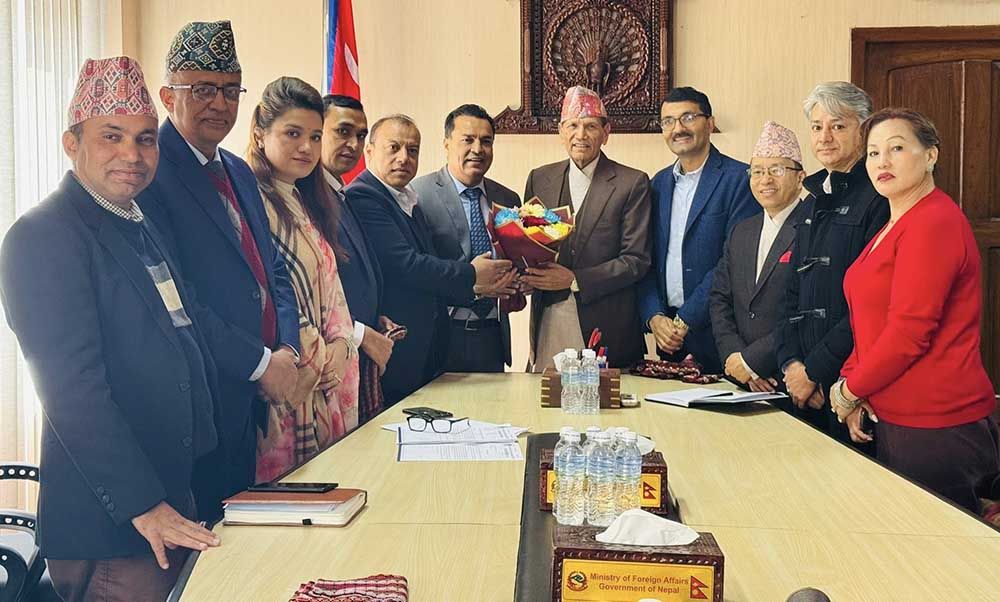 एनआरएनएको १२औँ महाधिवेशन विधानअनुसार गर्नुस्- परराष्ट्रमन्त्री शर्मा