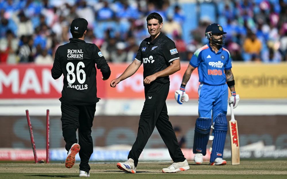 भारतविरुद्ध न्यूजील्याण्ड ७ विकेटले विजयी