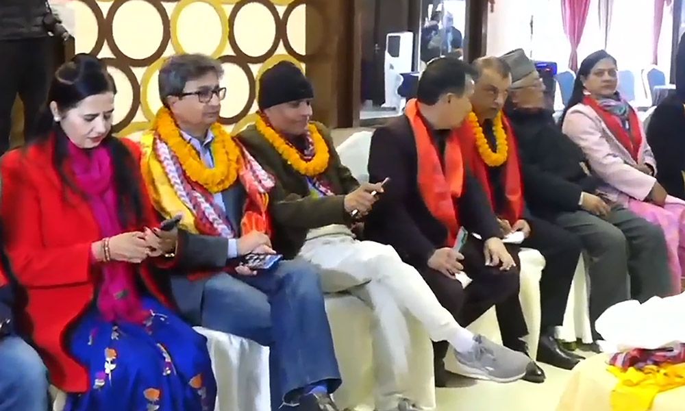 गगन नेतृत्वको काँग्रेसको केन्द्रीय समितिको बैठक शुरु