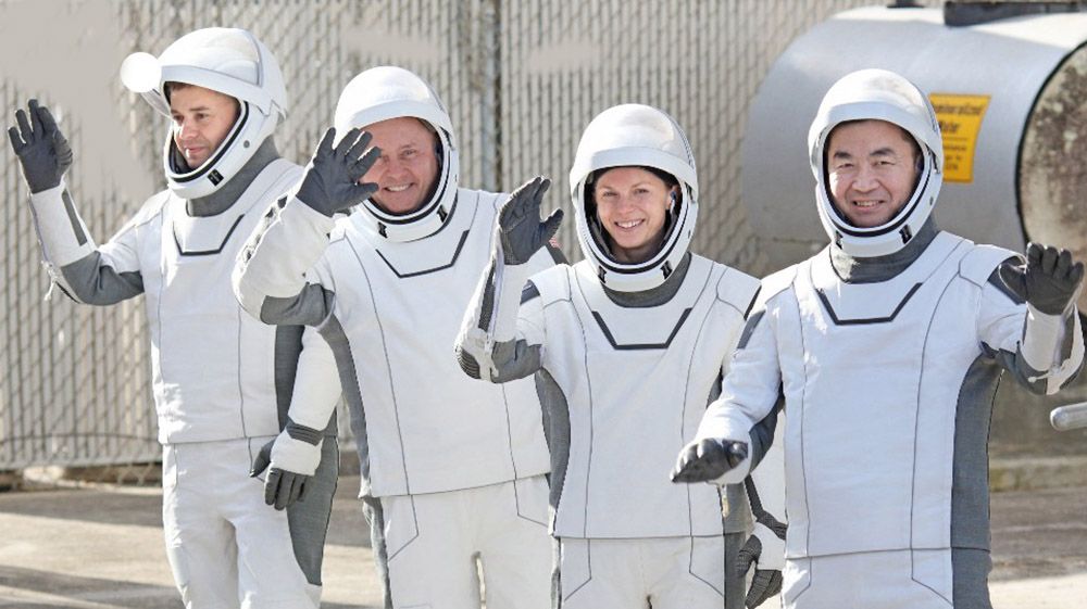 अन्तरिक्ष स्टेशनबाट चार अन्तरिक्ष यात्री पृथ्वीमा सकुशल फर्किए