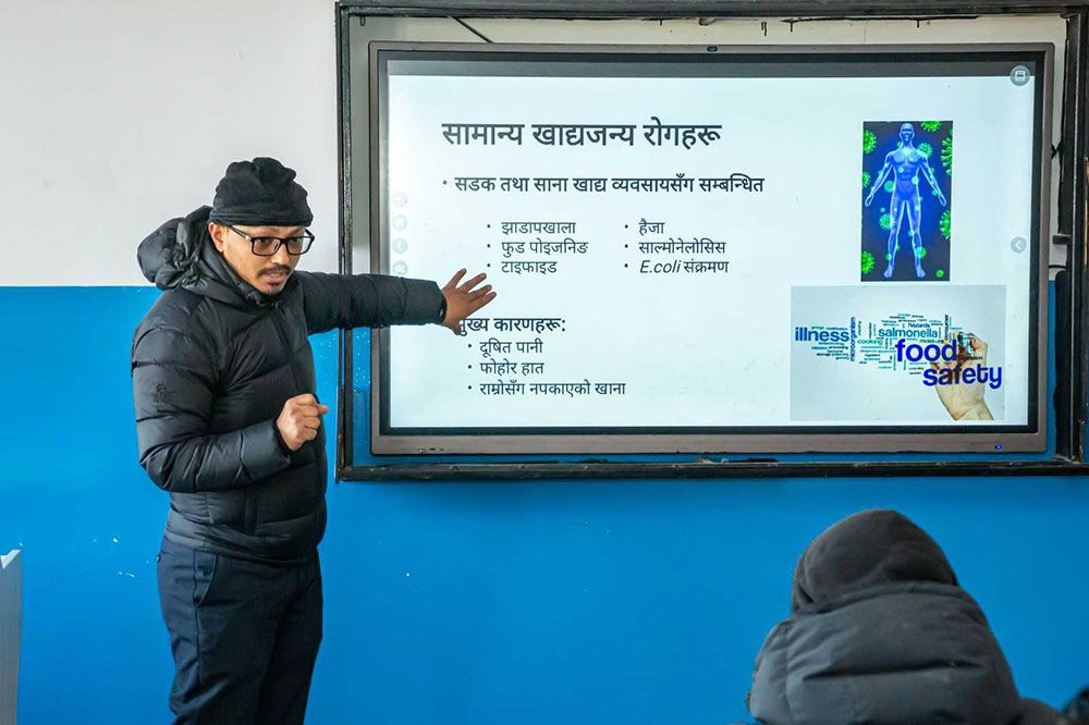 काठमाडौँ महानगरमा अहिलेसम्म २०६९ व्यवसायीलाई खाद्य स्वच्छता तालिम