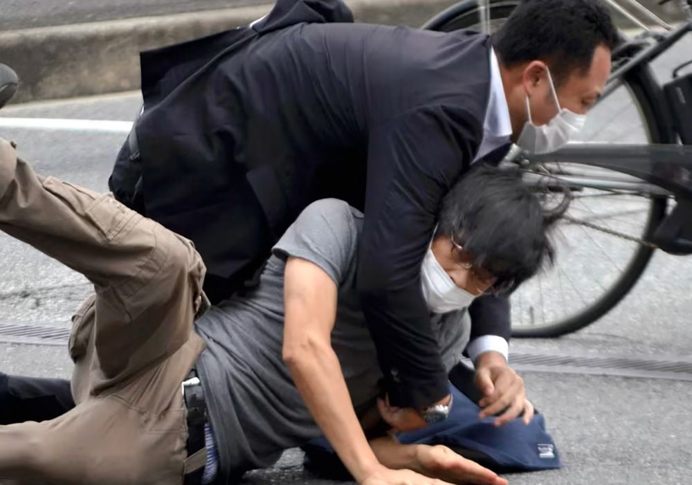 जापानका पूर्वप्रधानमन्त्री आबेको हत्या गर्ने यामागामीलाई आजीवन काराबासको सजाय