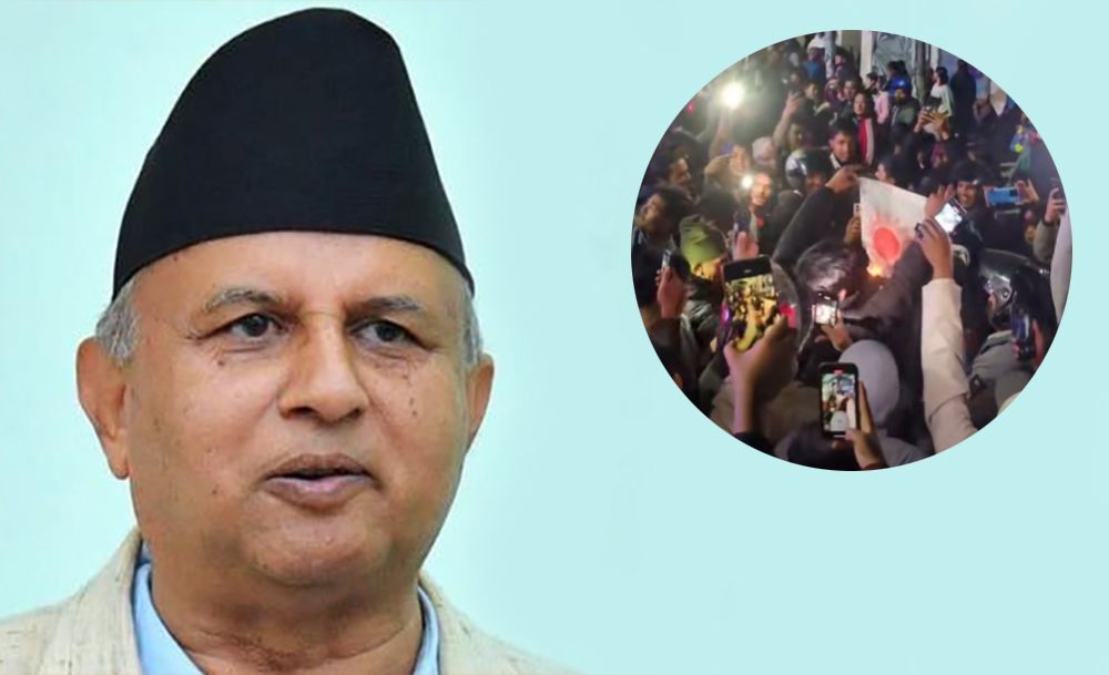 झन्डा जलाउनेहरू अपराधी हुन्- महासचिव पोखरेल