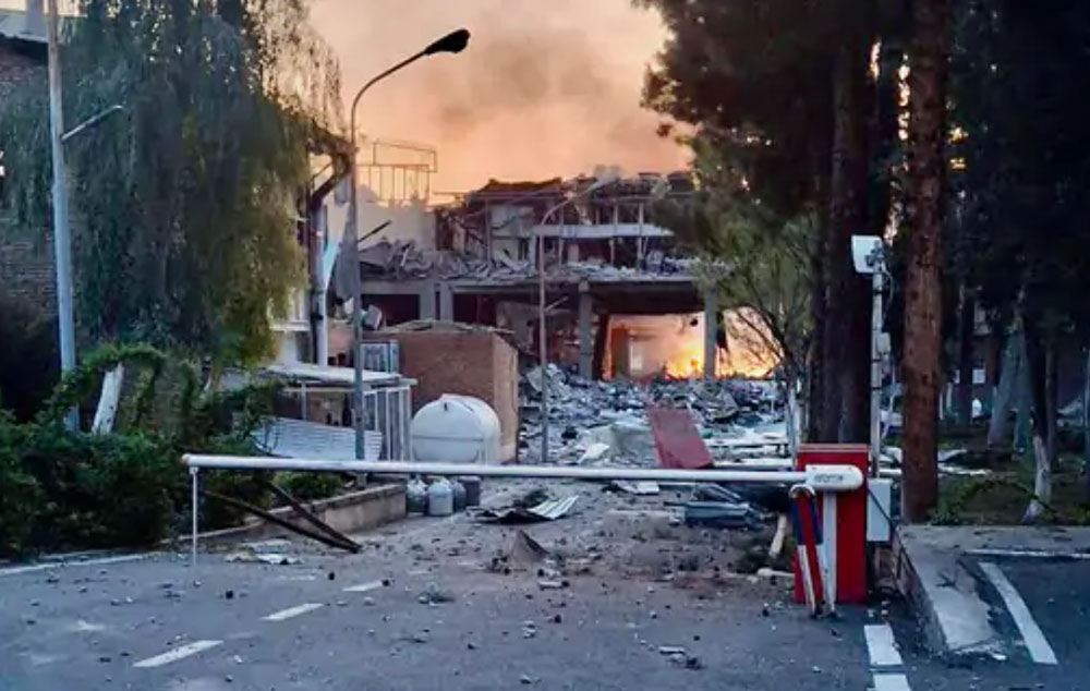 इरानको सय बर्ष पुरानो चिकित्सा अनुसन्धान केन्द्रमा आक्रमण