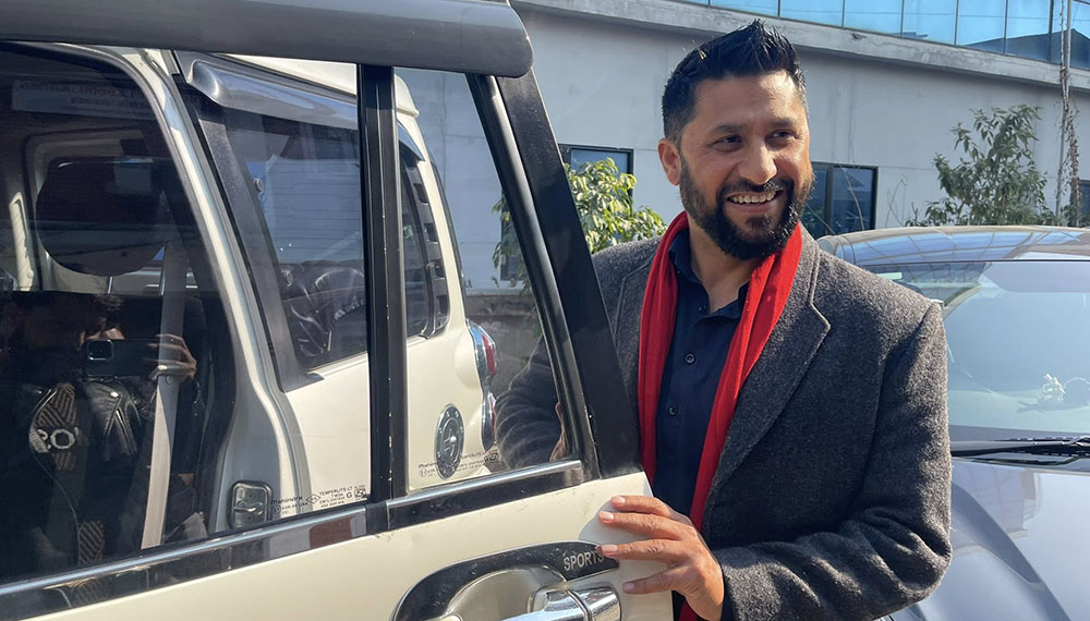 रवि लामिछाने काठमाडौं जिल्ला अदालतमा उपस्थित