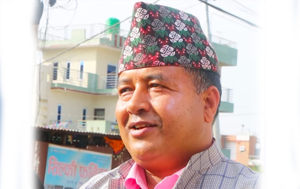 अदालत दिएन महेश बस्नेतलाई पक्राउ अनुमति