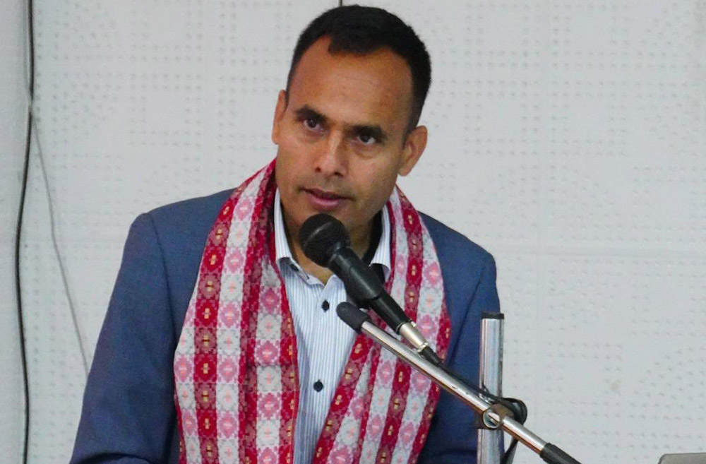 विक्रम तिमल्सिना सञ्चारमन्त्री बन्दै