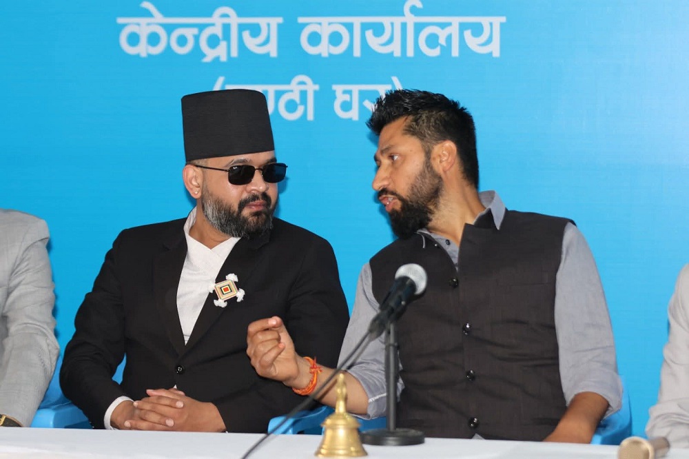 मन्त्री छान्ने छलफलमा रास्वपा नेताहरु, शपथअघि प्रधानमन्त्री नियुक्त हुदै बालेन