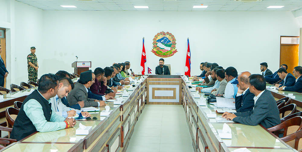 प्रधानमन्त्री बालेनको मधेश प्रदेशका सांसदहरुसँग छलफल